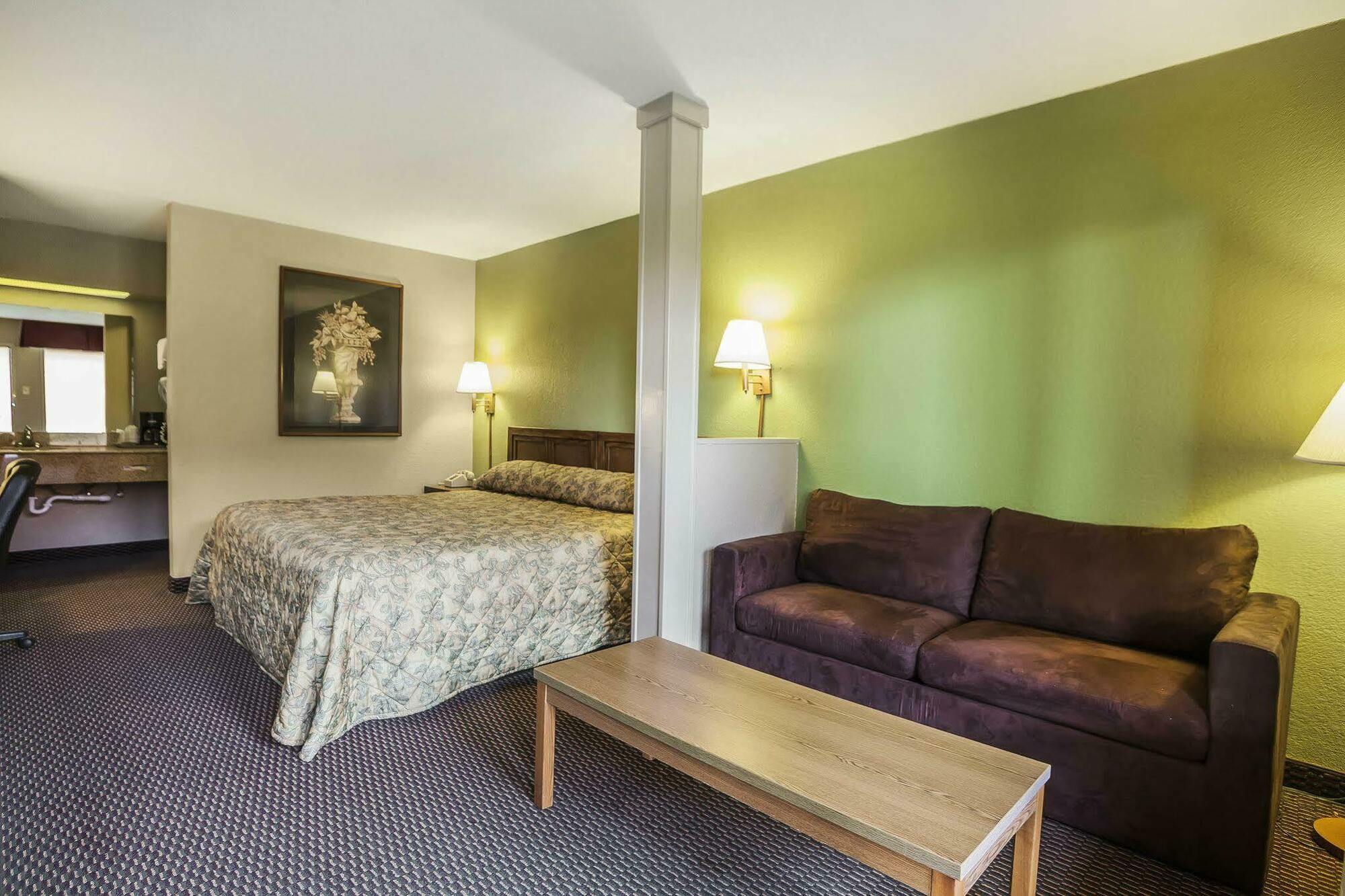 Econo Lodge Inn & Suites Denver Dış mekan fotoğraf